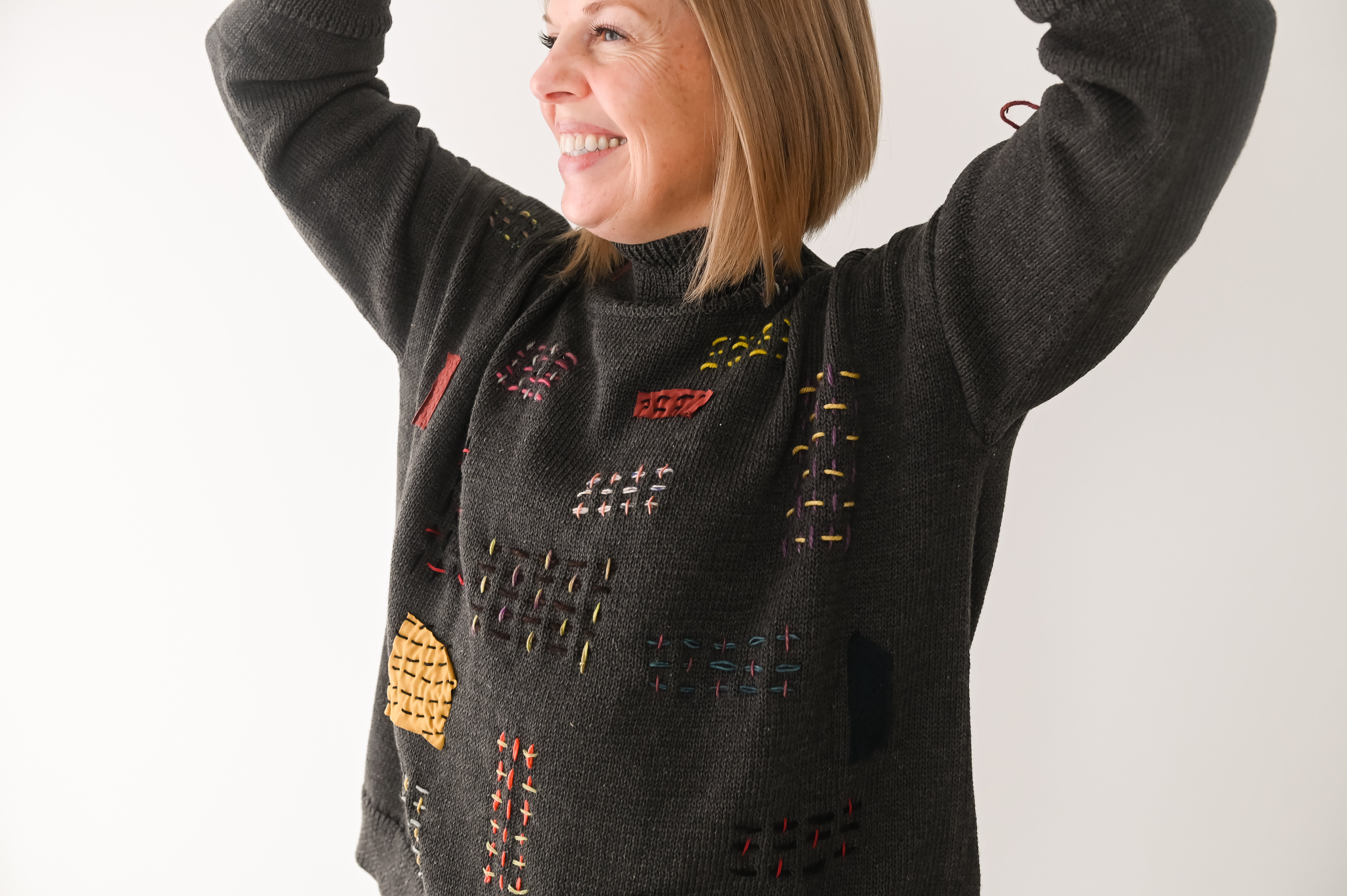 トップス S open knit tops heart theredthread theredthered's open knit tops with heart details.