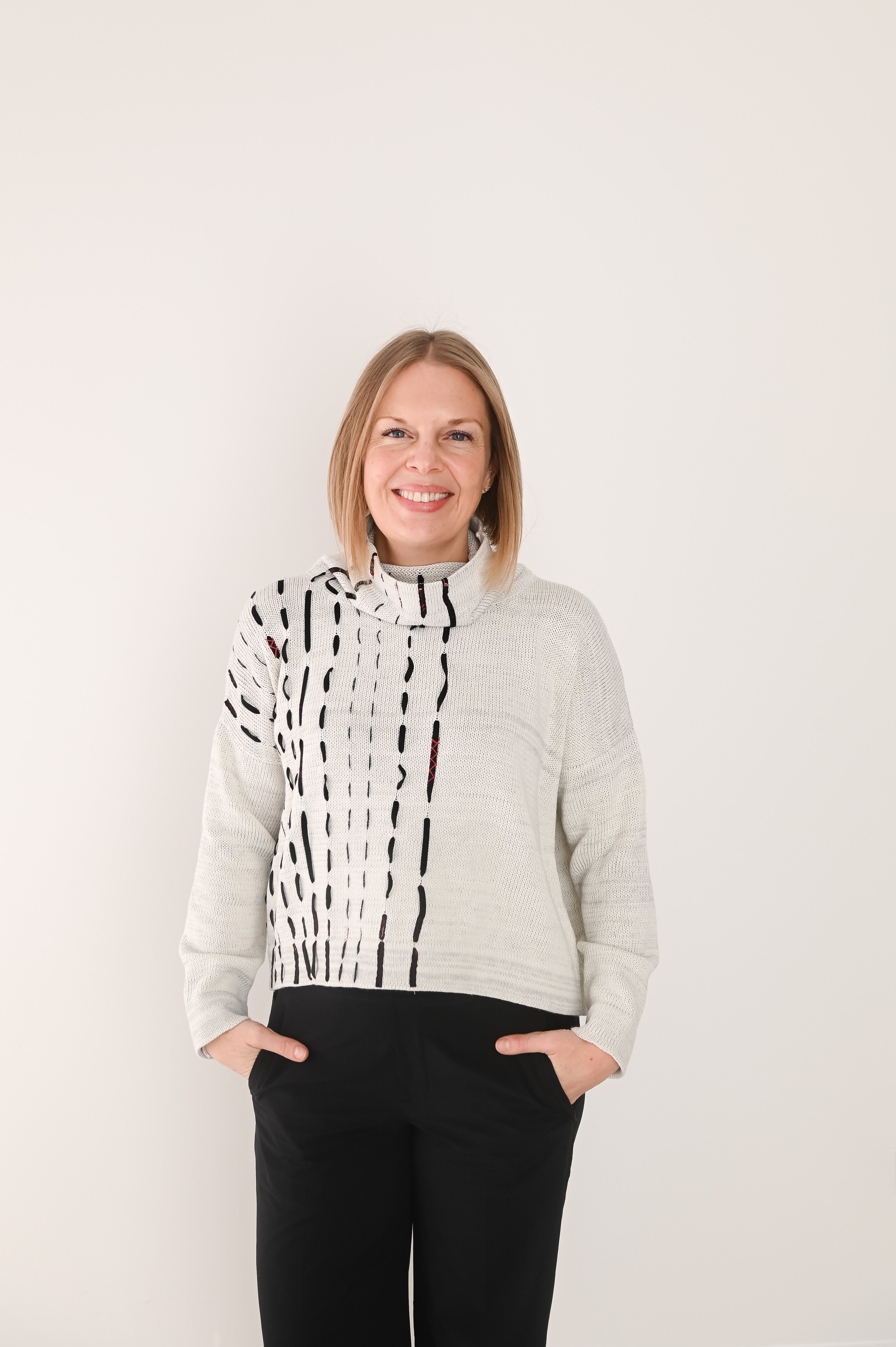 Red Thread – Red Thread sweaters